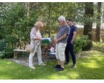 Overleg over de plantjes.
